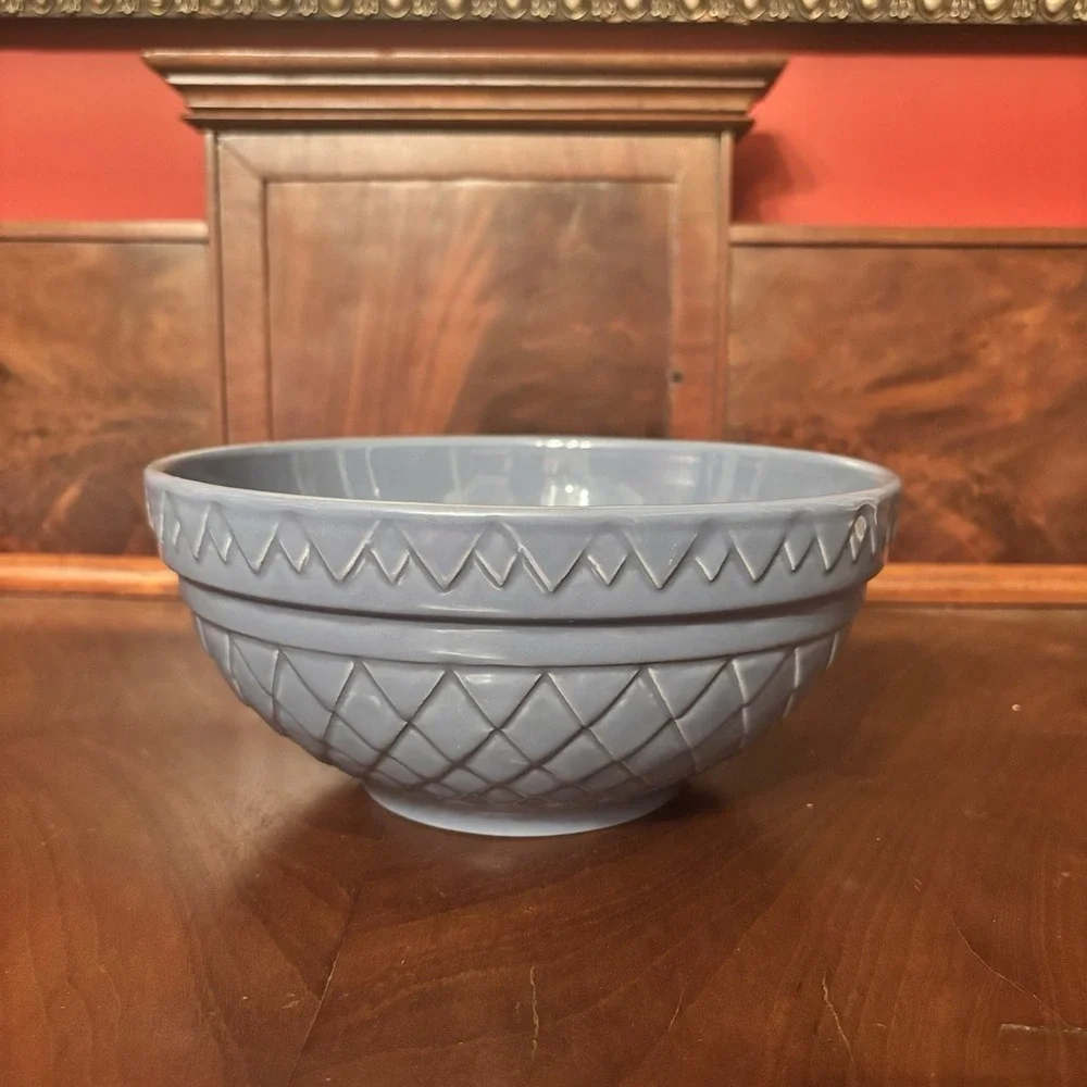 Vintage Gray Blue Embossed Diamond Pattern Stoneware Serving Bowl‎ 8